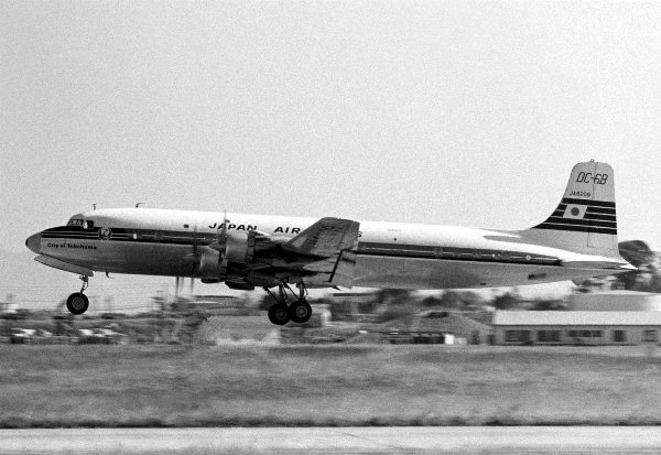 日本におけるダグラスDC-6B研究